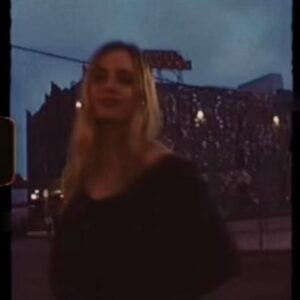 Anja Savcic Instagram - 🩶🩶