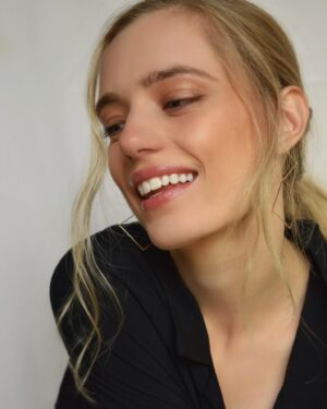 Anja Savcic Instagram - 🖤✨