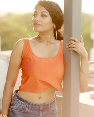 Anjali P Nair Instagram - 🧡🧡 bringing the heat to your feed😛🧡
📸: @sat_narain and @the.portrait.culture 🧡