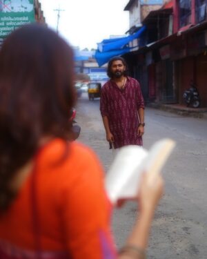 Anjali Raj Instagram - 📖🧡☕️

📸: @stejin_cj 

#indianvintage #oldschool #photoshoot #instagram #retro