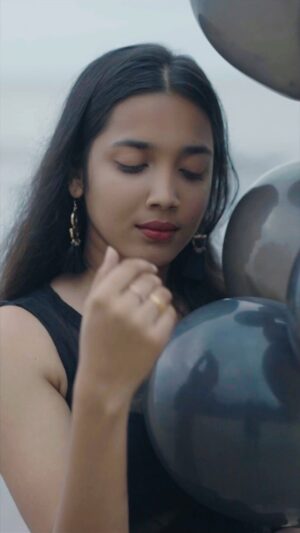 Anjali Raj Instagram - moody & floaty☁️➰

📸: @aneeshminaloor_photography 
edit: @_.jins._ 
coordinated by : @rahulpallath_official 

#beachday