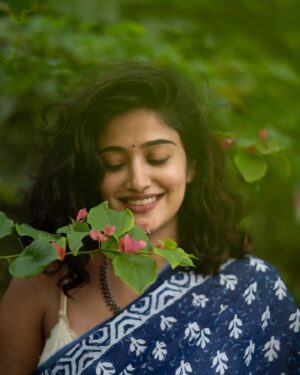Anjana Jayaprakash Instagram - ✨✨

Photography by @madras_ponnu ❤️