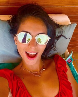 Anjli Mohindra Instagram - Holibob nobhead x