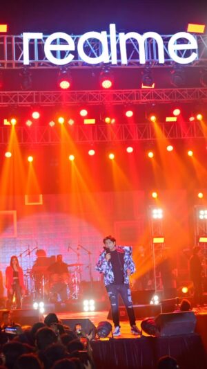 Ankit Tiwari Instagram - Welcome to the world of #AnkitTiwariLive Coming soon to your city!!! Stay Connected ❤️ #ATlive #ankittiwari #collegeshow #liveshow #ankitlive @realmeindia @tbstalents