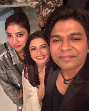 Ankit Tiwari Instagram - May your special day  surrender with happiness, filled with laughter, wrapped with pleasure, brightened with fun, blessed with love , remember with joy,…. And enriched with hopes , HAPPY BIRTHDAY @bhagyashree.online ❤️❤️

#bhagyashree #birthday #beauty #beautiful #pallavi #pallavitiwari #ankittiwari #ankittiwarionline #ankitans