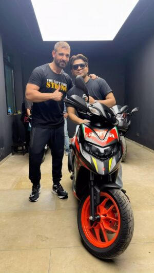 Ankit Tiwari Instagram - Big announcement on it’s way!!! @thejohnabraham #johnabraham #ankittiwari