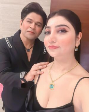 Ankit Tiwari Instagram - Just you and me 🖤🖤
@pallavitiwari268 

#ankittiwari #birthday #pallavitiwari🏵️ #pallavitiwari #ankittiwarionline #ankitans