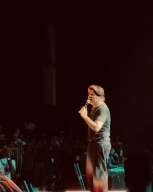 Ankit Tiwari Instagram - YAHI TO APP SUBKA PAYAAR HAI ❤️

#ankittiwari #ankittiwarifans #ankittiwarilive #ankittiwarisongs #ankittiwariliveinconcert #atlive #ankitkedeewane #performance #livemusic #band