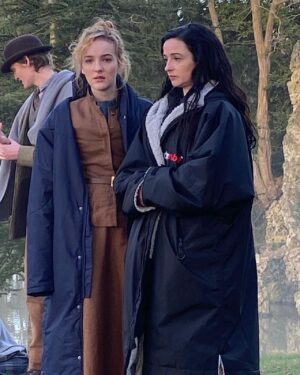 Ann Skelly Instagram - Expectation vs reality 🔮 episode 3 is out tonight! Thanks to our Desiree @ellabellsmith for catching us in our prime the 2nd shot💥@nevershbo @hbo #thenevers #hbo