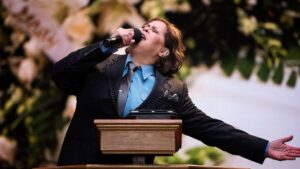 Anna Deavere Smith Instagram - When Pastor @jamalhbryant preached at the funeral of Freddie Gray, he called Baltimore to action. "After this day, we gonna keep on marching. After this day, we gonna keep demanding justice." And the march continues. 
Meet Pastor Bryant and some of the other people I interviewed about race in America in #NotesFromTheField, now free to watch on @HBO's YouTube channel. Link in bio.
