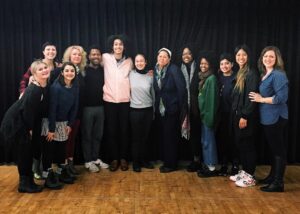 Anna Deavere Smith Instagram - So happy to be back in the classroom again. Wonderful, exciting students from NYU Tisch Department of Art and Public Policy. @nyuniversity @nyutisch
