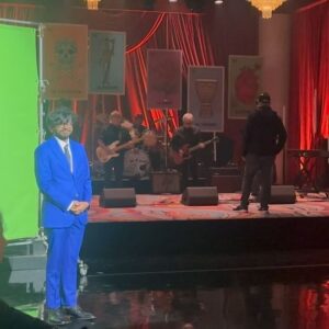Anna Drezen Instagram - As Randy Newman once said "I love this show!" I cannot imagine what it would be like to watch all 6 episodes of Everybody's in LA in a row on Netflix, maybe someone does that and comments here about how it went