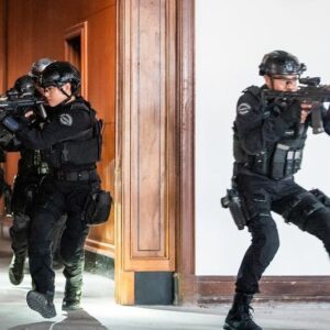 Anna Enger Ritch Instagram - The super talented @iwantithaddaway makes his ✍️ep debut TONIGHT on an ALL NEW S.W.A.T 💥💥 Directed by our own @alexrussell (also amazingly talented) 🎬🎥 This is one you won’t wanna miss 💯. also Alfaro sucks btw