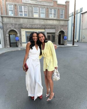 Anna Enger Ritch Instagram - Party time!! 🥳 #cbs