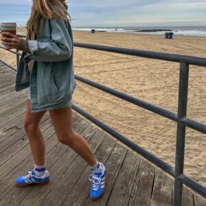 Anna Grace Barlow Instagram - people, places & plates 🍝 ☀️ 🍹