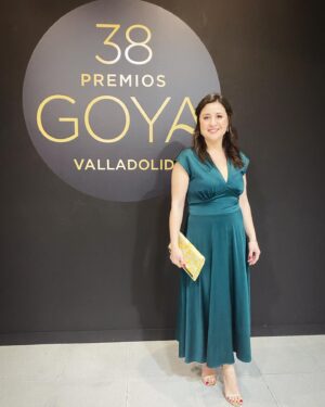 Anna Gras Instagram - Viva el cine!

@academiadecine #premiosgoya2024 

👠 @carolinaherrera 
💍 @joyeriasuarez
