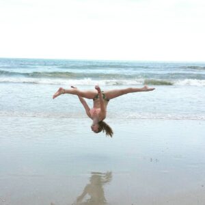 Anna Harr Instagram - #Tumbling at the #beach #gymnastics #aerial #stunt