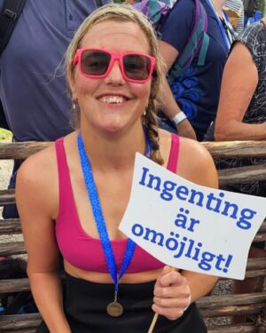 Anna Holmlund Instagram - På lördag har jag min föreläsning på Friskis och Svettis i Sundsvall, kl 11.00 . Kom gärna om ni kan! Anmäl er på info@friskissvettis.se #föreläsning #friskisochsvettis