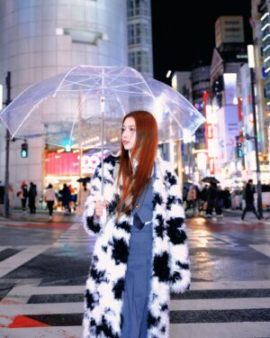 Anna Kay Instagram - ❄️☔️⋯🚀🪐