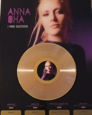 Anna Oxa Instagram - Ieri la Sony ha consegnato il disco d'oro... 
Dopo oltre 45 anni di carriera
la FIMI continua a certificare ad Anna Oxa:

I MIEI SUCCESSI
UN'EMOZIONE DA POCO
TI LASCERÒ
QUANDO NASCE UN AMORE
