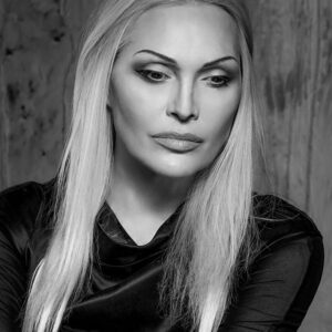 Anna Oxa Instagram - Anna Oxa
A Ticino welcome
Intervista di Keri Gonzato