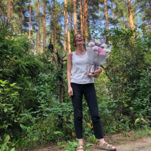 Anna Shepeleva Instagram - Обожаю свой день рождения и искренне считаю,что он,действительно:’’к сожалению,только раз в году’’😂спасибо большое всем кто написал,позвонил,вспомнил,подарил,забыл😂пусть всегда светит солнышко и в сердце живет любовь ❤️ 📸 @ma.sha.lobanova
