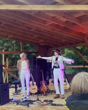 Anna Ternheim Instagram - Thanks for coming out Saturday, bringing all kinds of hardcore raingear to hear us play ❤️ And thanks Mathilda & Elisabeth @borkhult_lapphem for inviting me, such a magical place you've created. 

Acoustic shows coming up

Aug 3rd Burgsvik, @gainesvillefestival 
Aug 5th Bjärred, @bjerredsstation 
Aug 26th Dalum, @hermanslada