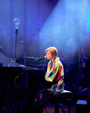 Anna Ternheim Instagram - Some moments from Saturdays show in Potsdam❤️ 
thanks to @peterhinderthuer, @nikolaisaal.potsdam , @filmorchester_babelsberg Scott Lawton, Michael Dühn and everyone involved! 

photography:  @godenschweger.photography