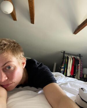 Anna Ternheim Instagram - Me. Morning. Before I put on my armour. Tonight episode 6.