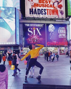 Anna Uzele Instagram - What the poop. #timessquare