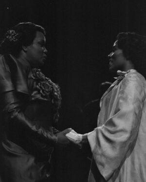 Anna Uzele Instagram - The Saint James has become our sanctuary. We wield music like magic, and dance nightly around K&E’s score til the flames die. We honor New York and the mother of exiles that she is. Come be loved on by this city. All are welcome here. 

@dariusawright plays a photographer in our cast, and captured our world on film. This is New York in 1946 - through Darius’ eyes.

Costumes: @dzakowska 
Wigs: @sabanastyles 
@nynybway