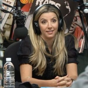 Anna Vocino Instagram - Debating evolution with Sara Blakely, founder of Spanx, with @annavocino #freeradio
