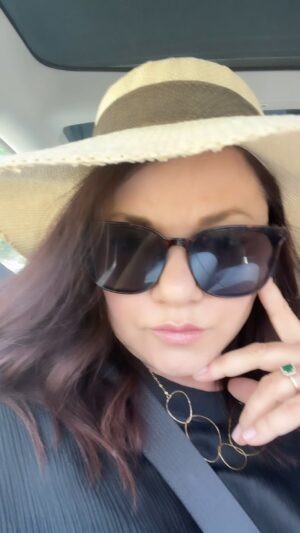 Anna Vocino Instagram - Bacon tutorial on the way to a large hat wine event with @michelle.tadros @futureperfectwine @kellibeaton and @27vines. Happy Friday, yall. #eathappy #nosugaradded