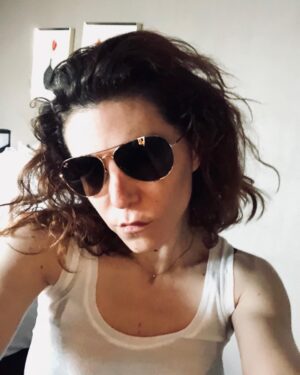Anne-Elisabeth Blateau Instagram - #officialmuijim #tournage #m6officiel #unavionsanselle #michelbussi #mercipourleslunettes