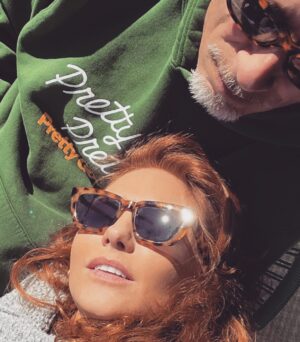 Anne Leighton Instagram - Pretty, pretty, pretty good @raifadelberg 🍀🤍 #larrydavid #iykyk #malbongolf