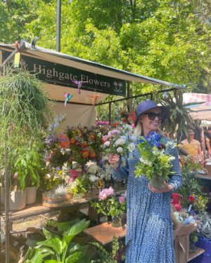 Anneka Rice Instagram - Having the best day at Fair in the Square in Highgate. Helping my daughter-in-law run @highgateflowers stall.. Come and join us #flowers