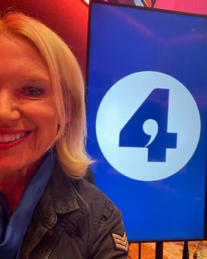 Anneka Rice Instagram - Loose Ends this eve! Sitting in for Clive Anderson. GREAT GUESTS! @bbcradio4 #looseends