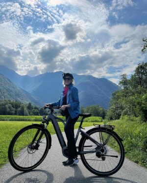 Anneka Rice Instagram - Three options. I’ve shrunk. The bike is enormous. I’ve been photoshopped into the pic very badly. Take your pick, of the pic. #swizerland #mountain #bikeride #bikerideupamountain @ascona_locarno @ticinoturismo