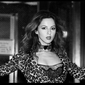 Annet Mahendru Instagram - 