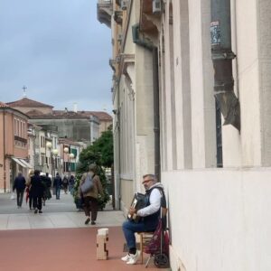Anni Hung Instagram - :
Venezia🪿 🩵
