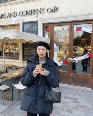 Anni Hung Instagram - :
Paris 1/3 🍷