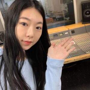 Anni Hung Instagram - :
🎧
夏季時間八點日落🫶🏼
1～5錄作業
6在日本超市買了明太子，做了明太子冷扮素麵