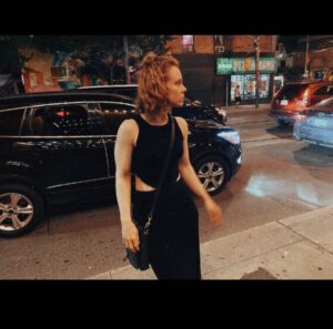 Annie Briggs Instagram - ||LOOK BOTH WAYS||