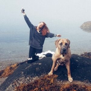 Annie Briggs Instagram - : dipping season :