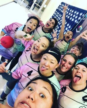 Annie Chang Instagram - Super late post but loved playing with all these fierce women.  I loved dodgeball for so many reasons but especially because it reminds me about the function of my body and that the purpose of my body isn’t to look good for others!! #dodgeball #sincity2023 

Thank you @alixandre for having me ❤️