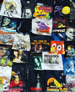 Annie Chang Instagram - Halloween season. 

#vintage #90s #vintagehorrorshirt #halloween #vintagestyle #vintagehalloween #trickortreat #vintagetees