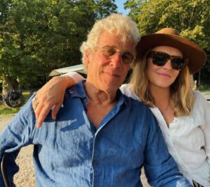 Annie Starke Instagram - If it’s about boats, gardens, the Yankees or horses, John Starke is your guy.

Happy Father’s Day to the 🐐 💙