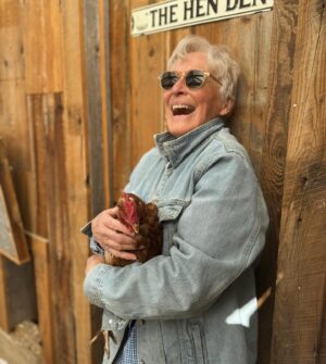 Annie Starke Instagram - Happy birthday, Ma. You’re one in a trillion. @glennclose
