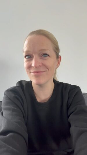 Annie Villeneuve Instagram - Bon poisson d'avril à tous! Suis-je la seule à vivre cette journée comme ça?