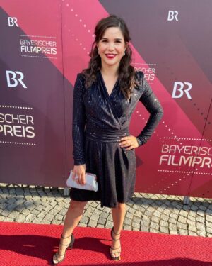 Annika Preil Instagram - Ich hatte einen super schönen Abend beim Bayerischen Filmpreis😊

Vielen Dank @talbotrunhof für den tollen Jumpsuit🥰 
Und an @classyandfabulous_jewelry für den Schmuck!

#bayerischerfilmpreis #bayerischerrundfunk #prinzregententheater #filmpreis #talbotrunhof #mytalbotrunhofmoment #classyandfabulous #redcarpet
